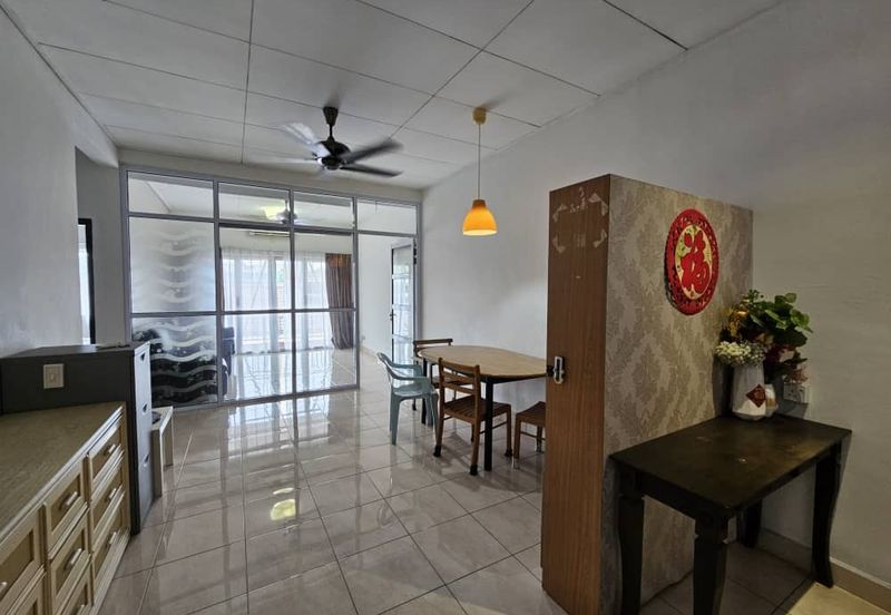 Upper Floor Sri Kayangan Town Villa