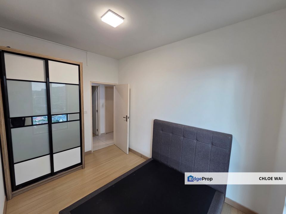 Nice Partly furnished trinity aquata, Kuala Lumpur, Sungai Besi