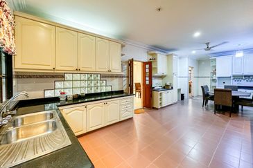 Tropicana Golf & Country Resort