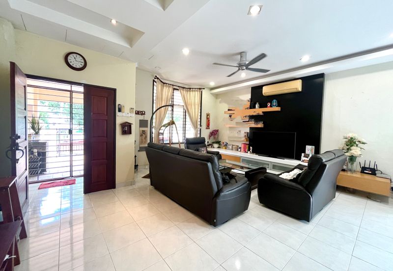 Renovated Corner 3-Storey Terrace For Sale @ Taman Sungai Sering, Batu 9