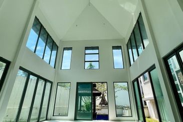 The Villa @ Serai Saujana / Villa Serai Saujana