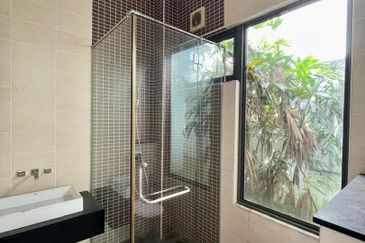 The Villa @ Serai Saujana / Villa Serai Saujana