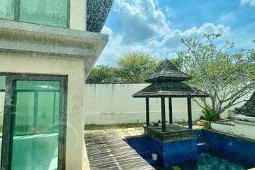 The Villa @ Serai Saujana / Villa Serai Saujana