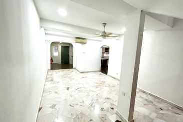 Jalan Taman Bukit Desa