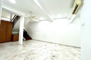 Jalan Taman Bukit Desa