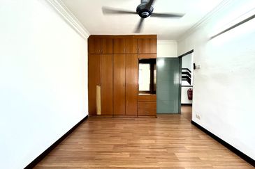 Jalan Taman Bukit Desa