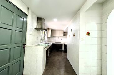 Jalan Taman Bukit Desa