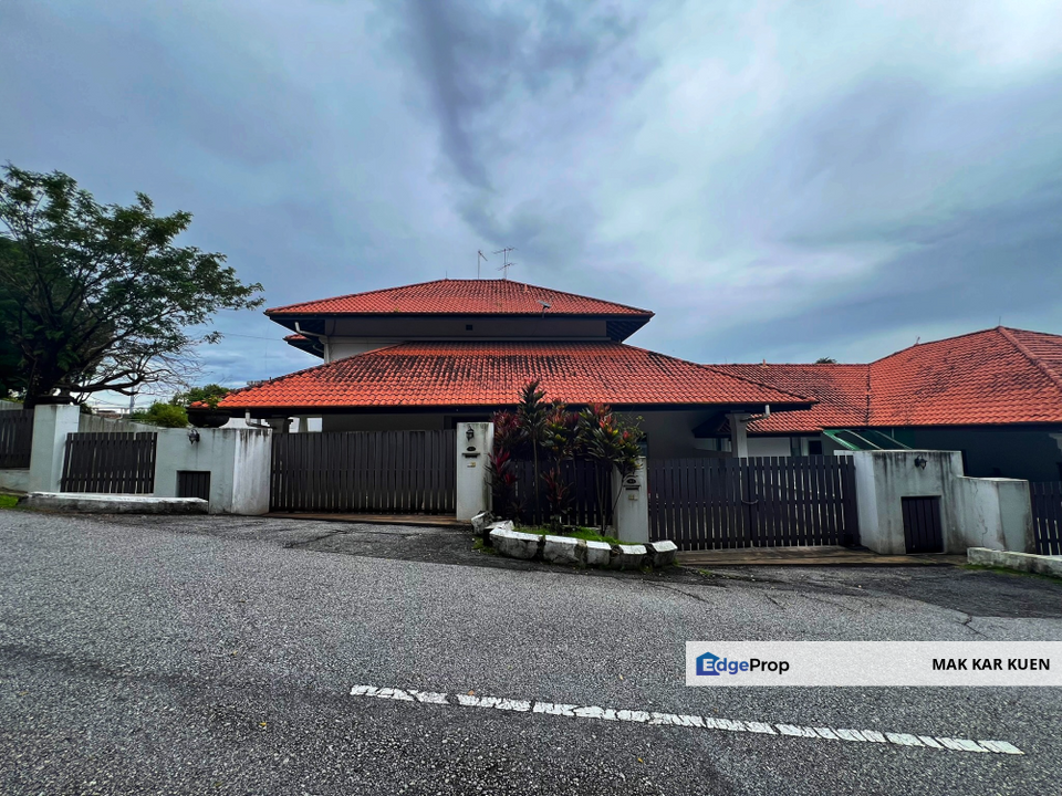 Please call us to setup a date for an interior viewing and side deal, Kuala Lumpur, Taman Duta