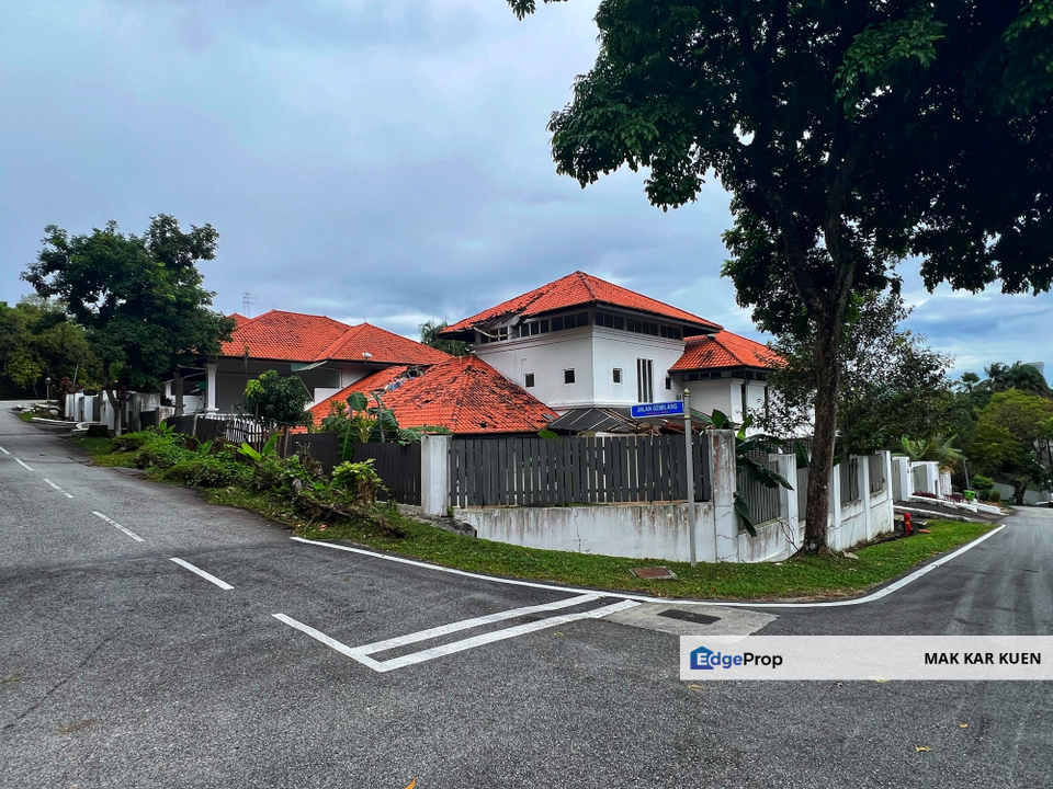 Please call us to setup a date for an interior viewing and side deal, Kuala Lumpur, Taman Duta