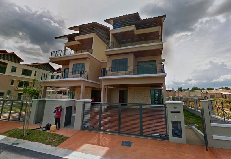 Tiara Hills, Taman Taynton View