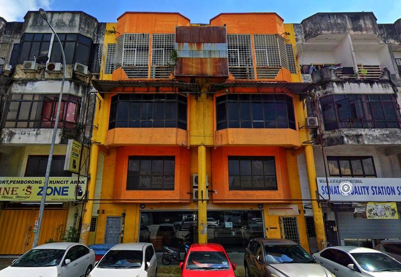 Taman Sri Batu Caves