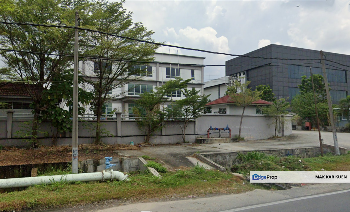 Please call us to setup a date for an interior viewing and side deal, Selangor, Shah Alam