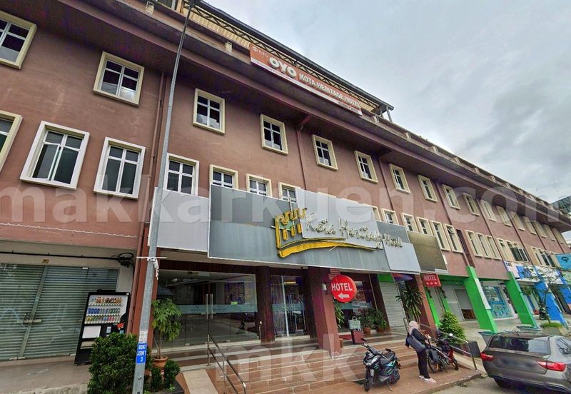 Please call us to setup a date for an interior viewing and side deal