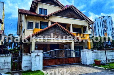 Please call us to setup a date for an interior viewing and side deal