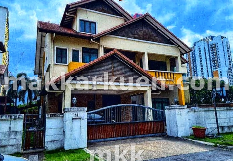 Please call us to setup a date for an interior viewing and side deal