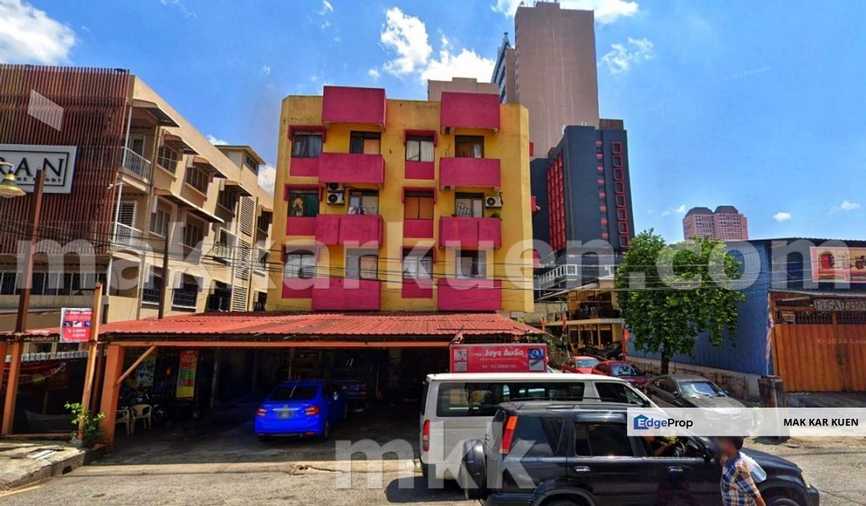 Please call us to setup a date for an interior viewing and side deal, Kuala Lumpur, KL City