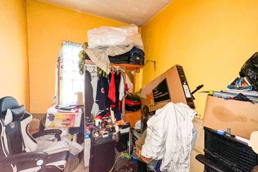 Residensi Warnasari 1