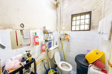 Residensi Warnasari 1