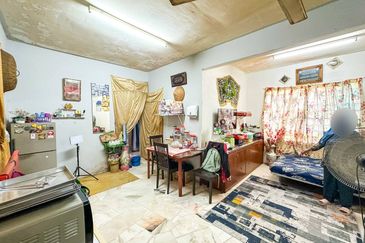 Residensi Warnasari 1