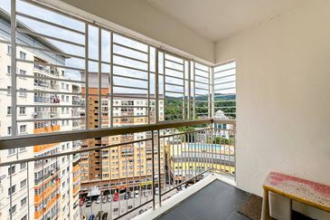 Residensi Bistaria, Ukay Bistari