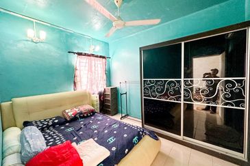 Residensi Bistaria, Ukay Bistari