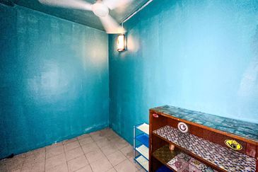 Residensi Bistaria, Ukay Bistari