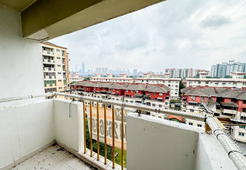 Le Jardine Condominium