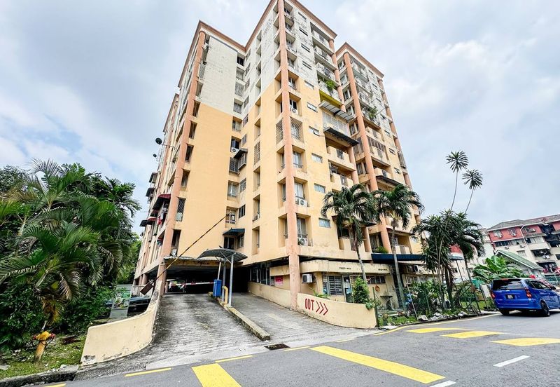 Le Jardine Condominium