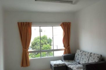 Residensi Warnasari 3