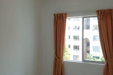 Residensi Warnasari 3