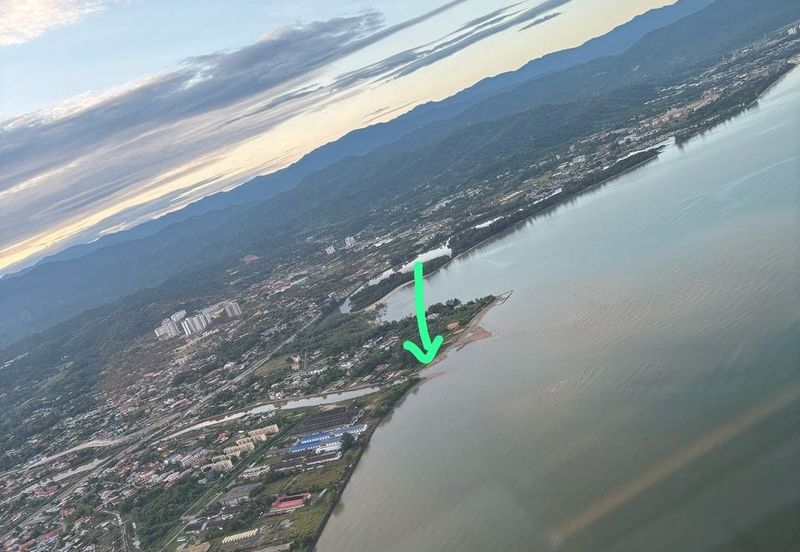 Seaside Bungalow Lot For Sale