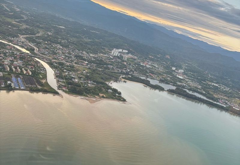 Seaside Bungalow Lot For Sale