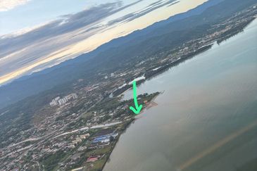 Seaside Bungalow Lot For Sale