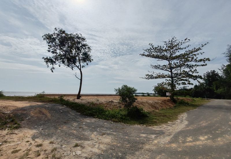 Seaside Bungalow Lot For Sale