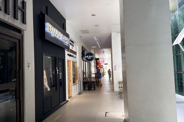 Sutera Avenue Ground Floor Shop Lot for Rent