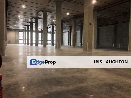 Prime warehouse with dock levelers and ESFR sprinklers, Selangor, Shah Alam