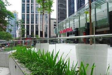 Menara AIA Sentral (formerly Menara Standard Chartered)