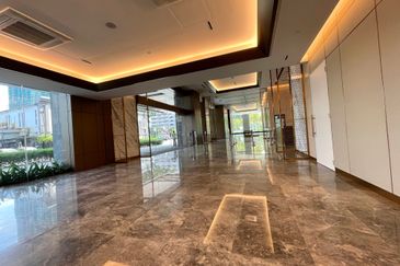 TSLAW Tower - Bukit Bintang KLCC TRX - New Retail-F & B Shops with direct access to MRT station