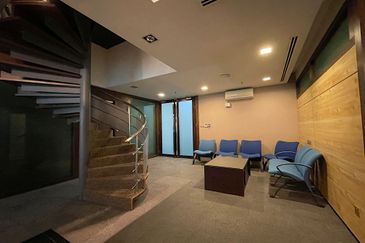 Menara HLX (formerly Menara HLA)