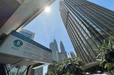 Menara HLX (formerly Menara HLA)