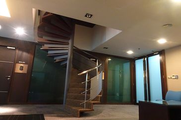 Menara HLX (formerly Menara HLA)