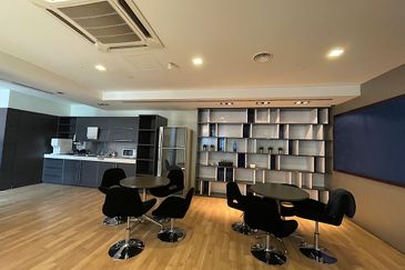 Menara HLX (formerly Menara HLA)