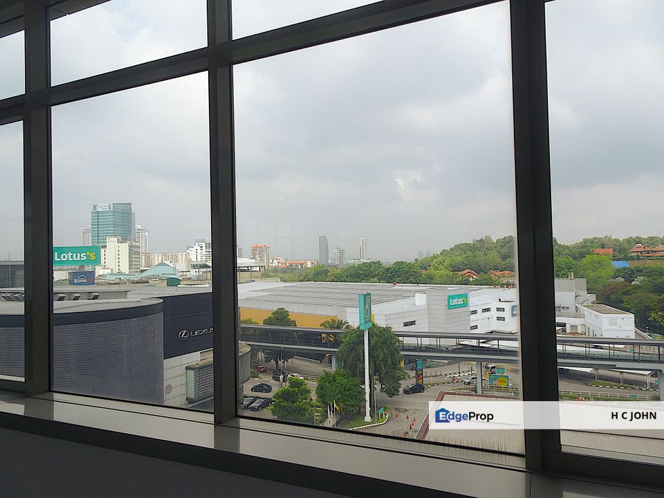 Menara UAC - PJ Mutiara Damansara Grade A Office closeby Train station, Selangor, Mutiara Damansara