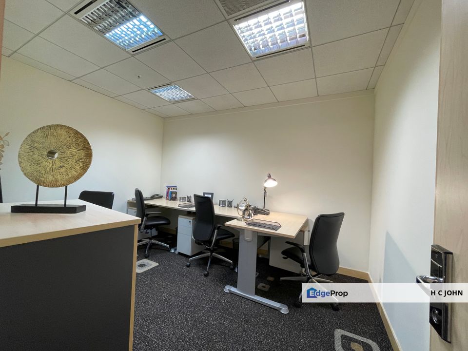 Maxis Tower KLCC - Elegant Furnished Offices with Train Accessibility - Ready Now, Kuala Lumpur, KLCC