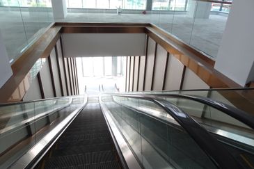 TSLAW Tower - Bukit Bintang KLCC TRX - New Retail-F & B Shops with direct access to MRT station