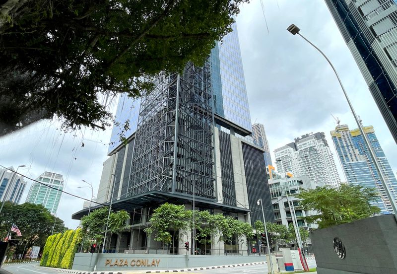 Plaza Conlay, Jalan Conlay