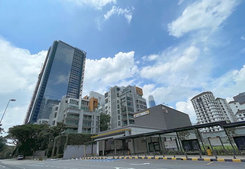 Plaza Conlay, Jalan Conlay