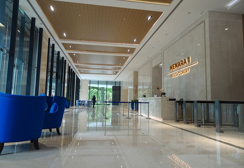 Plaza Conlay, Jalan Conlay