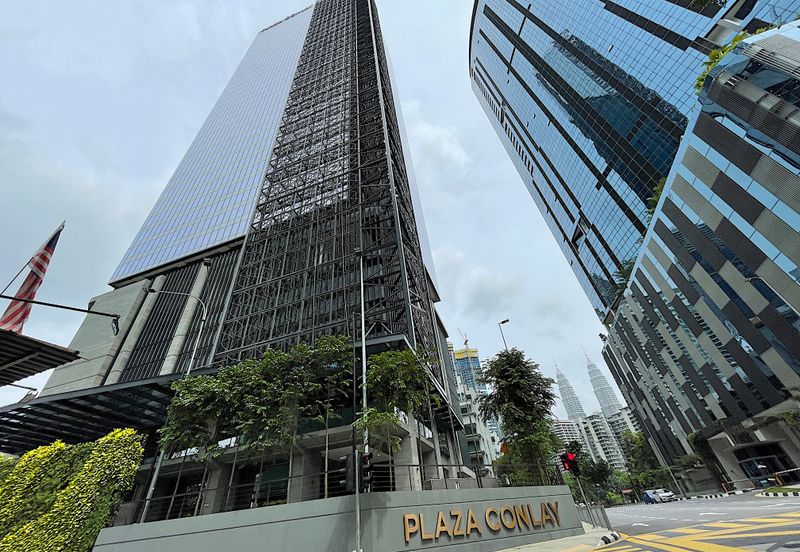 Plaza Conlay, Jalan Conlay