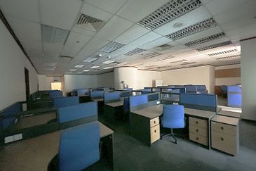 Menara Raja Laut (Menara Eon Bank)